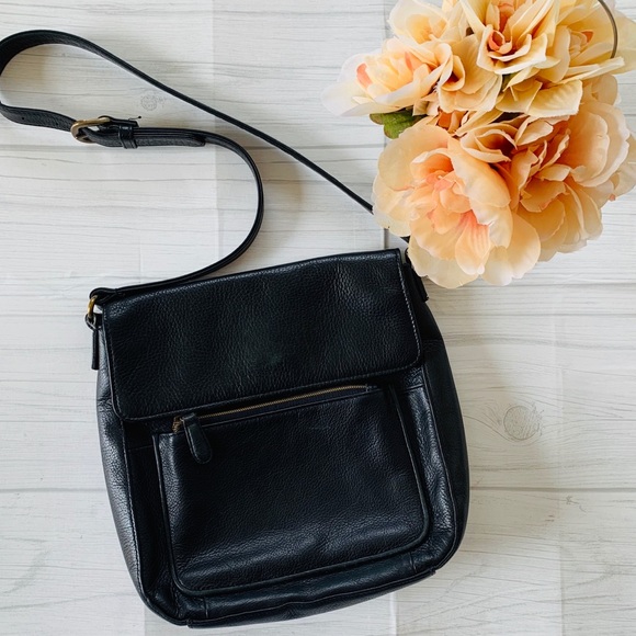 Fossil Handbags - Fossil Black Leather Shoulder Purse